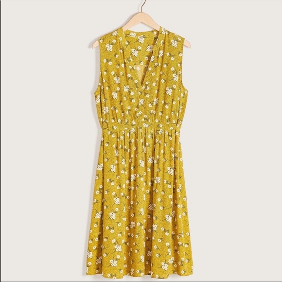Love & Legend Dresses & Skirts - Yellow floral summer dress
